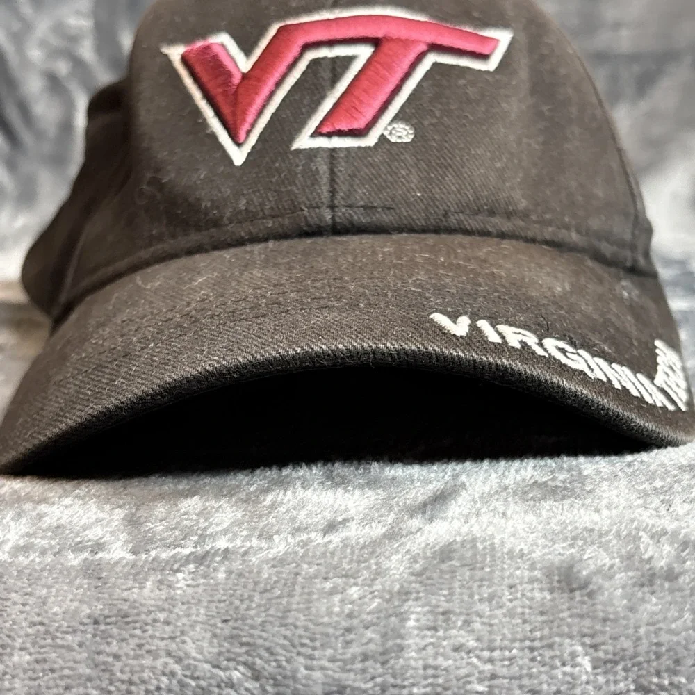 Vintage Virginia Tech Cap Black Hat 3D Embroidered Cotton Strapback‎ Distressed